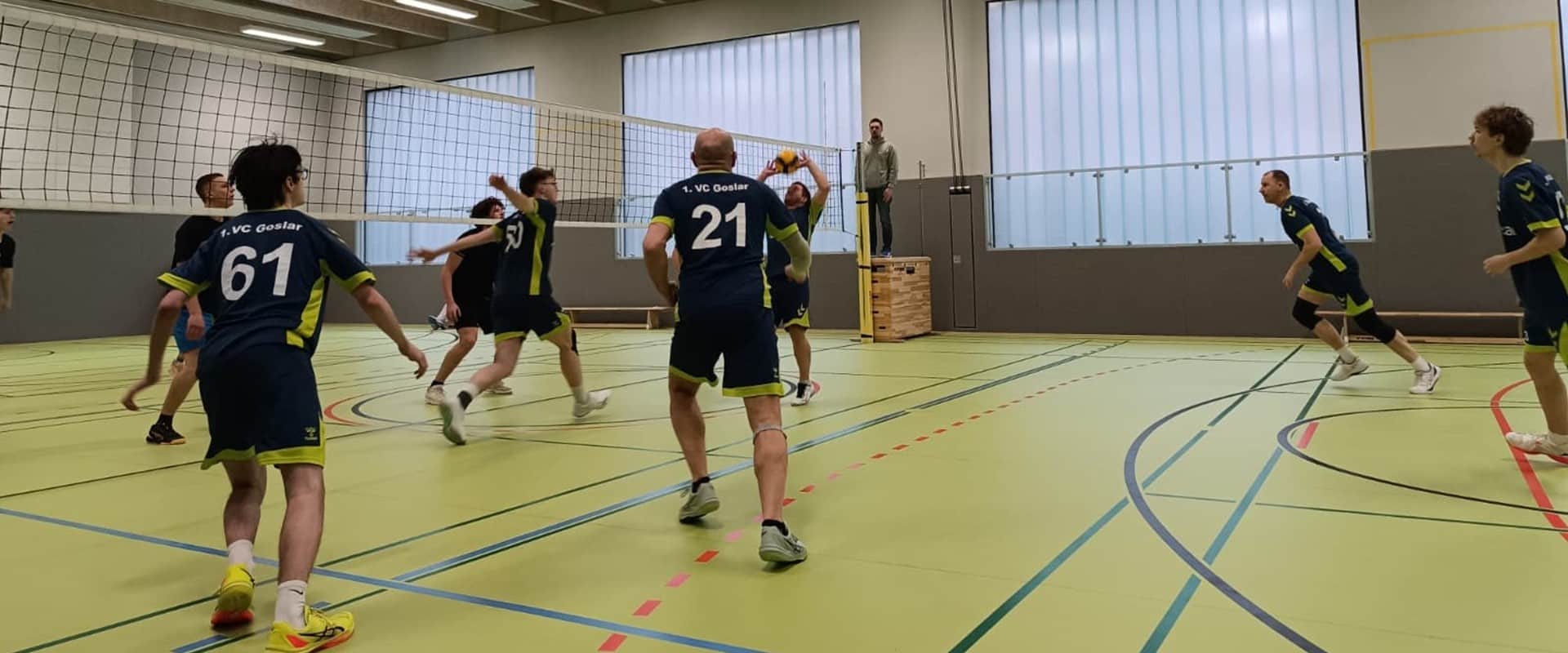 Zuspiel Dia oder Mitte_1920x800